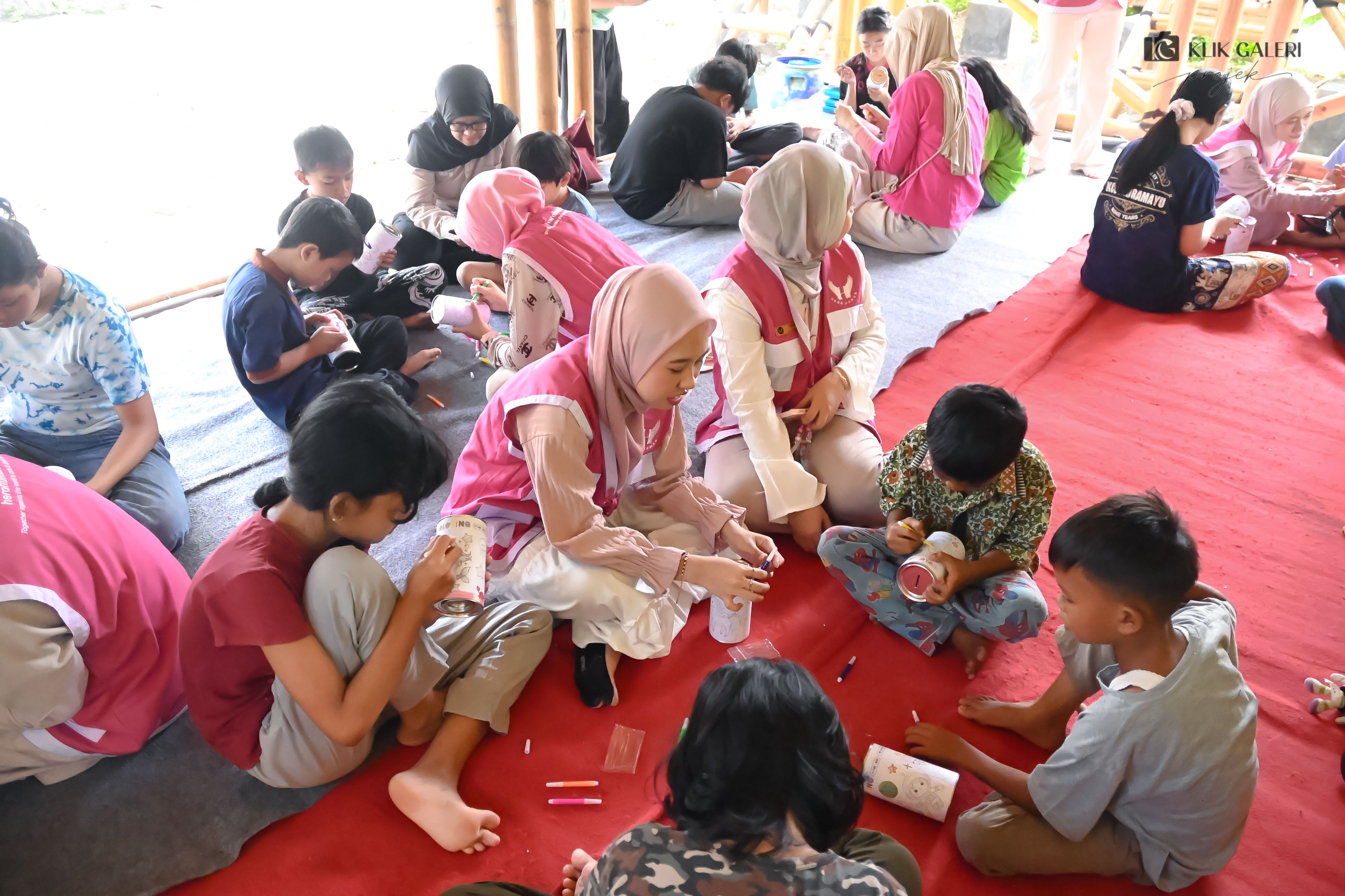Goes to Panti Asuhan: Berbagi Warna, Berbagi Kebahagiaan